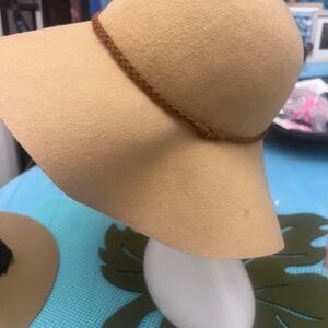 Kendall & Kylie Tan Wool Hat